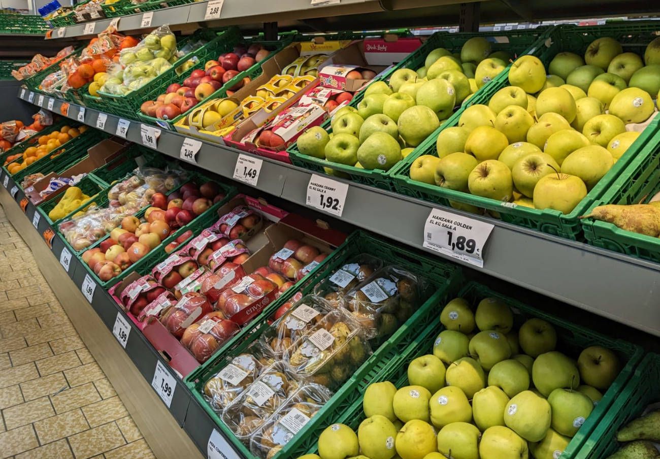 Imagen del lineal de un supermercado Facua