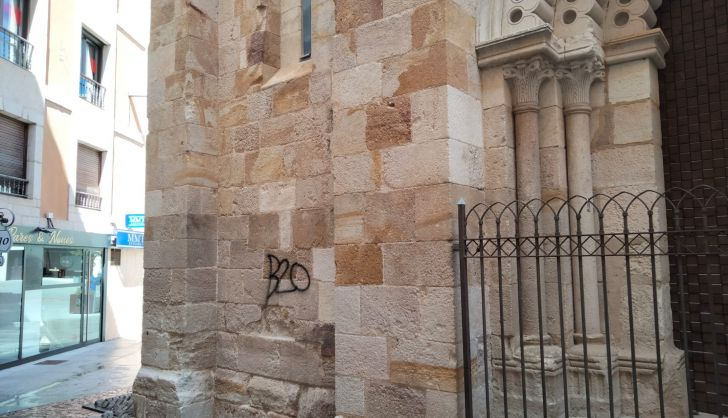 Imagen de la iglesia vandalizada