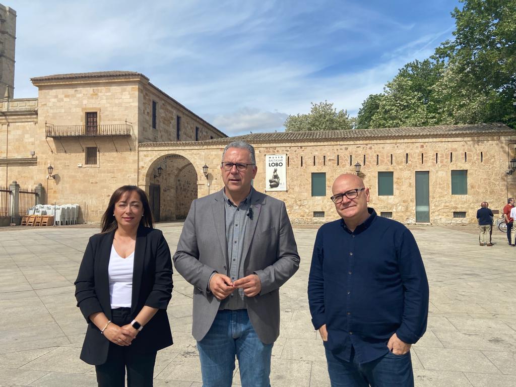 Prada Saavedra aboga por utilizar el edificio del Consejo Consultivo como sede del futuro Museo de Baltasar Lobo