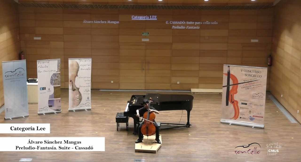 Álvaro Sánchez Mangas durante su prueba en el 'V Concurso Soncello para jóvenes cellistas'