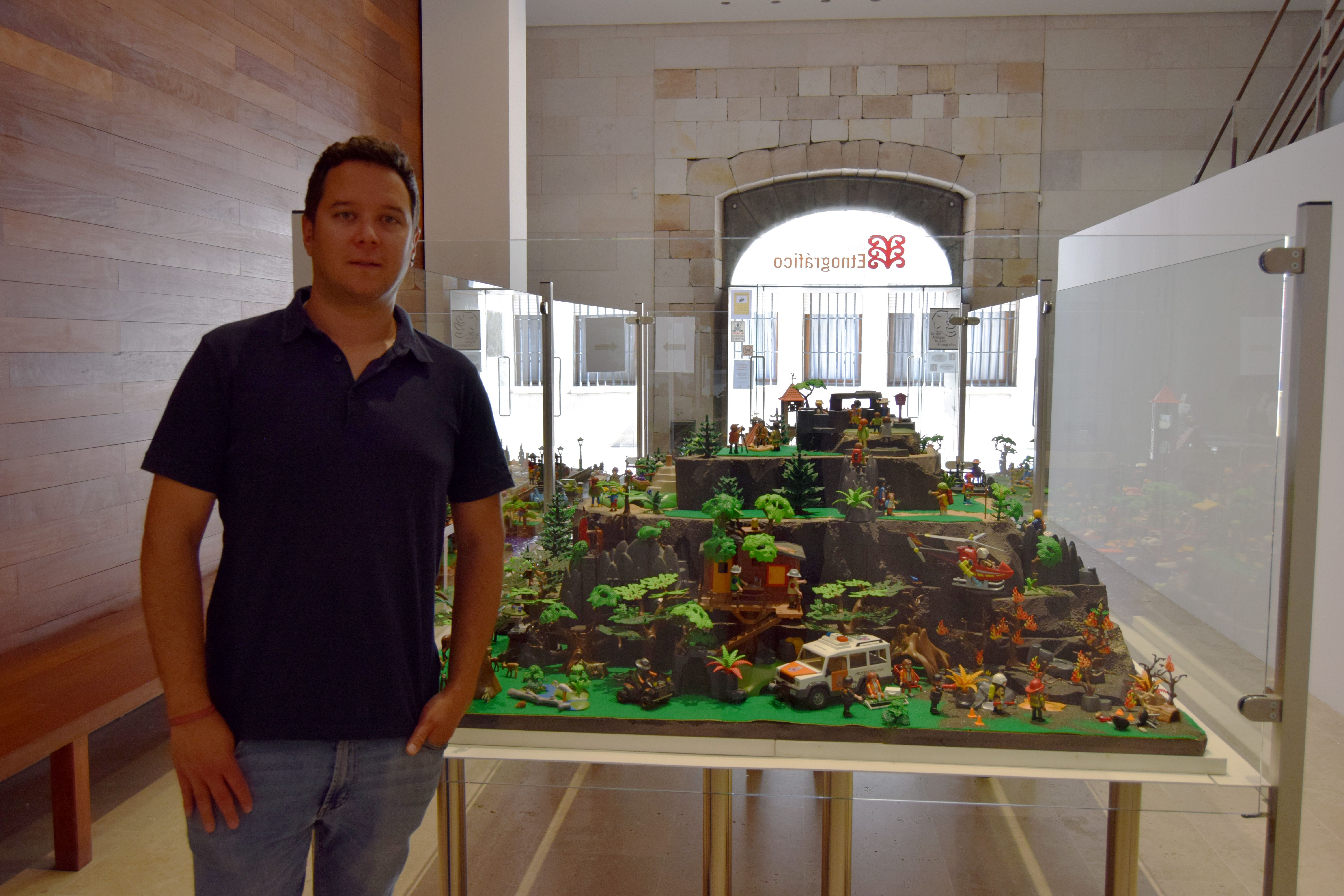 Alberto Marbán, el autor del Valle del Tera en el mundo Playmobil