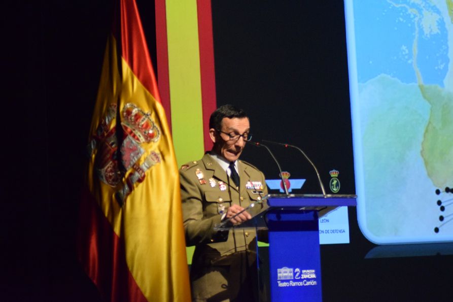 Celebración de la Semana de las Fuerzas Armadas en Zamora (7)