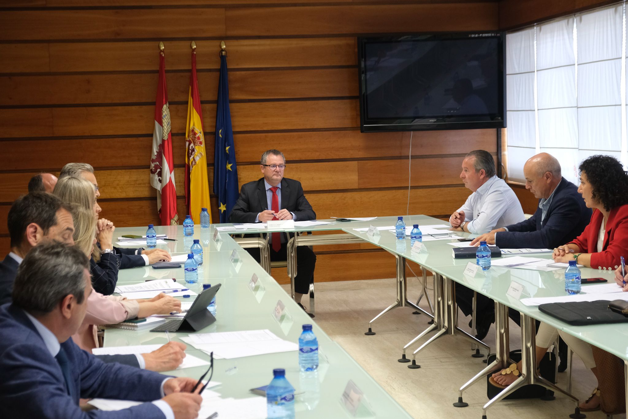 Castilla y León activa un paquete de 100 millones frente a la sequía: 42 para ampliar la cobertura de los seguros agrarios y 60 para préstamos