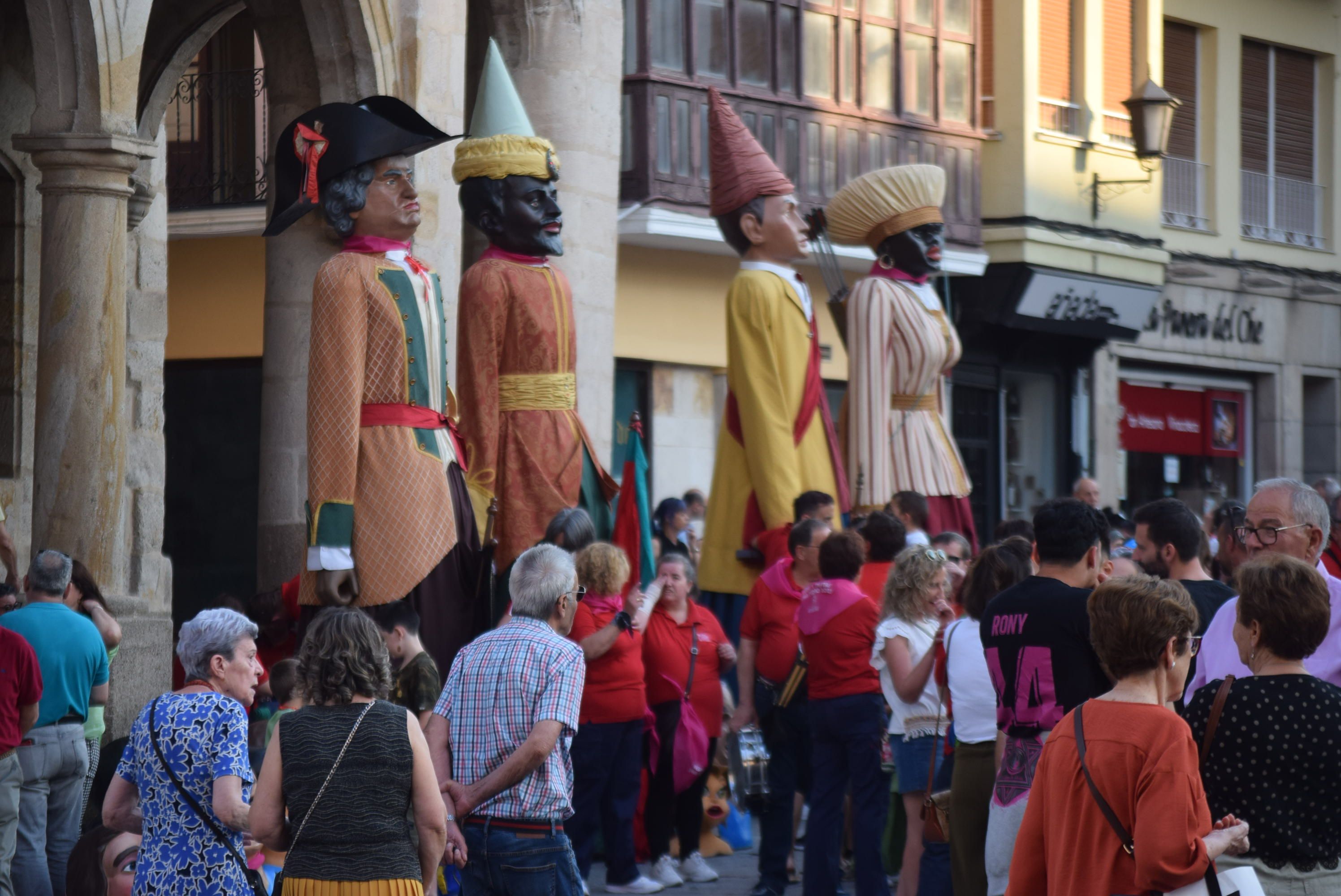 Desfile de peñas San Pedro 2023 (1)