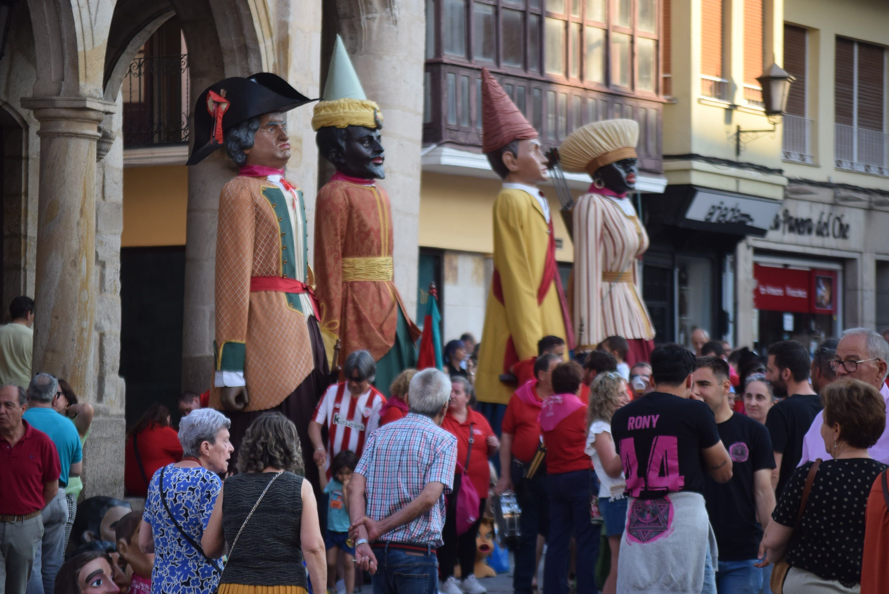 Desfile de peñas San Pedro 2023 (2)