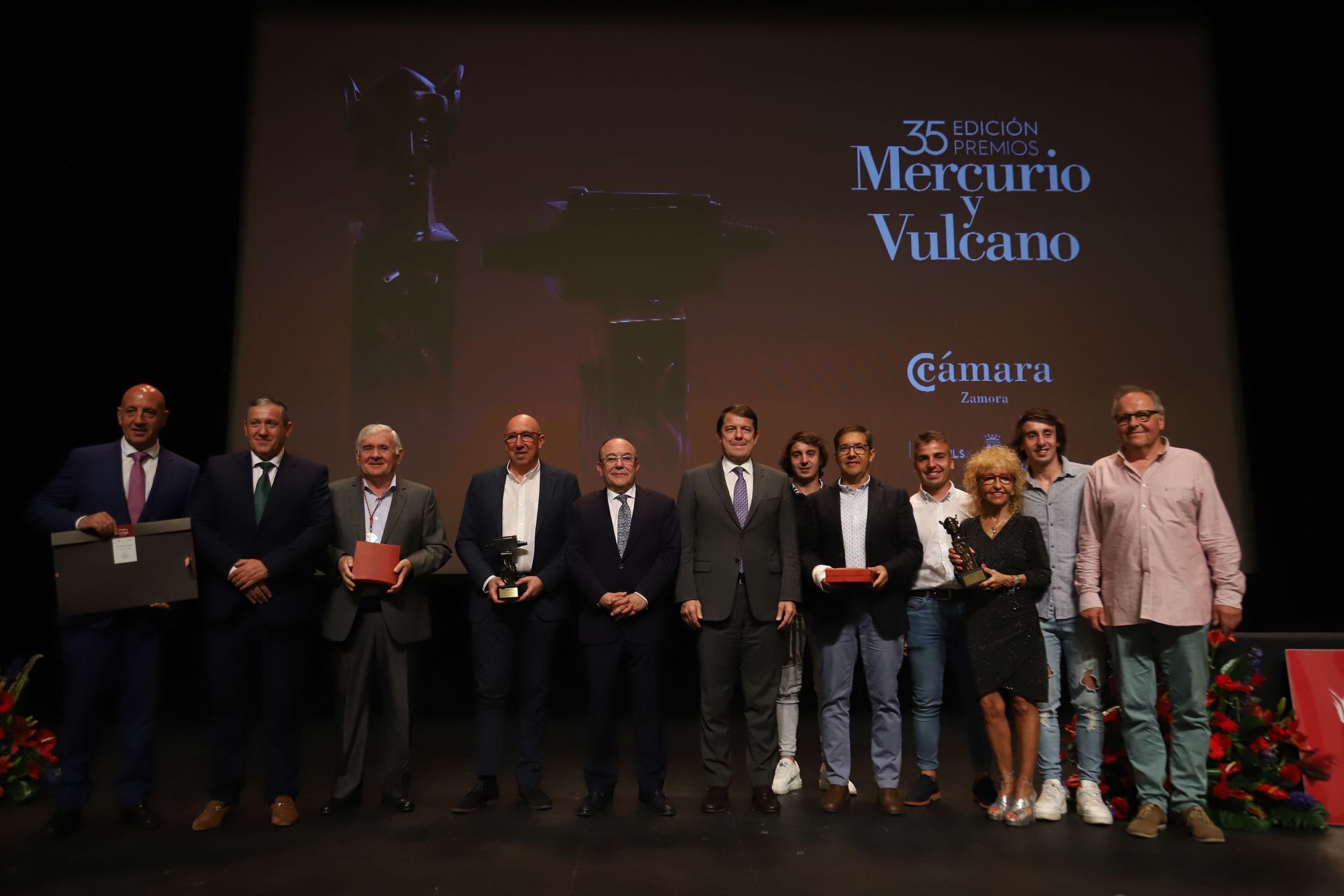 Foto de familia de los Premios Mercurio 2023