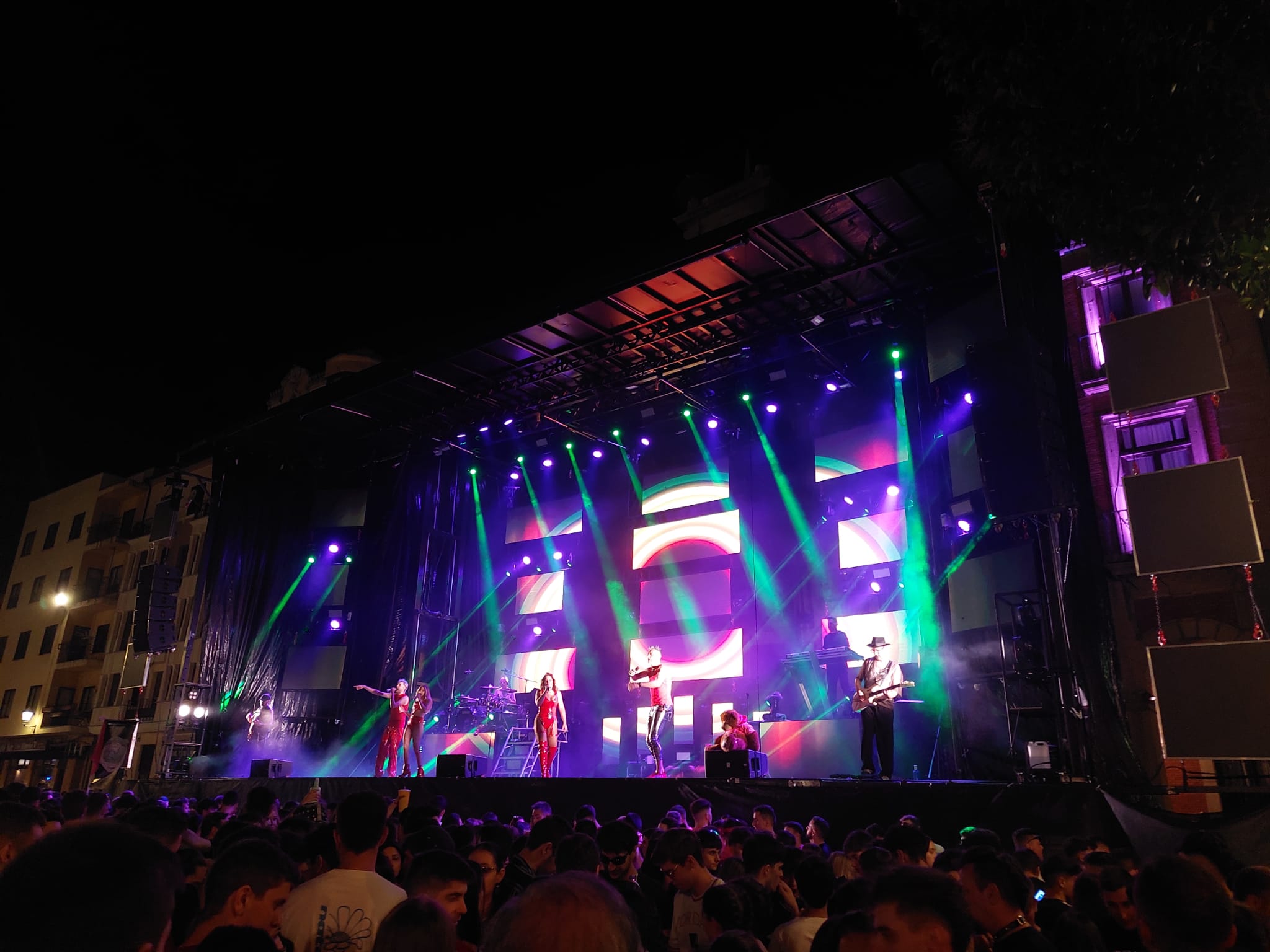 Orquesta Pikante actuando en Zamora