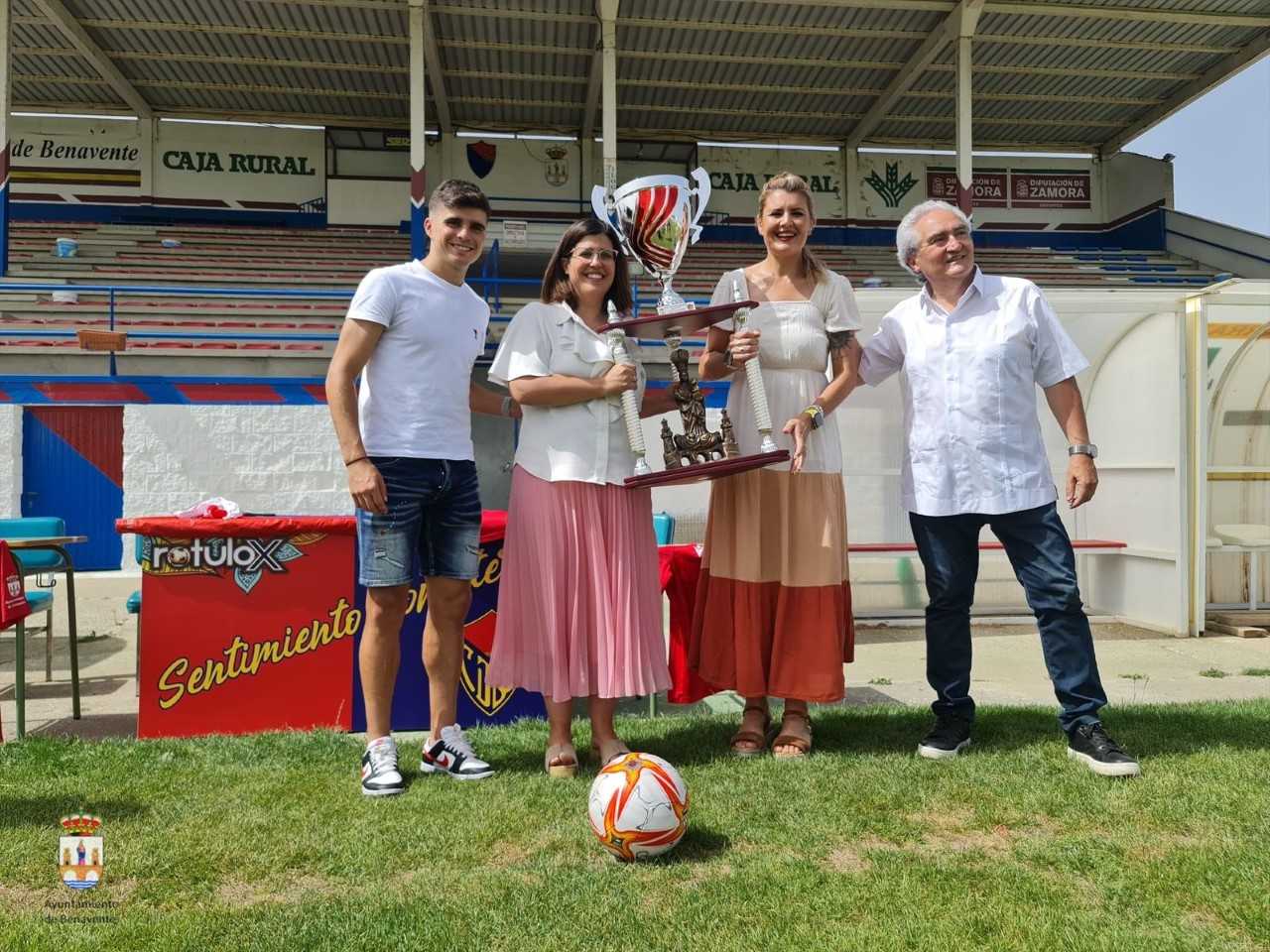 El Trofeo Ciudad de Benavente cumple su 51 edición enfrentando al CD Benavente con el Atlético Tordesillas