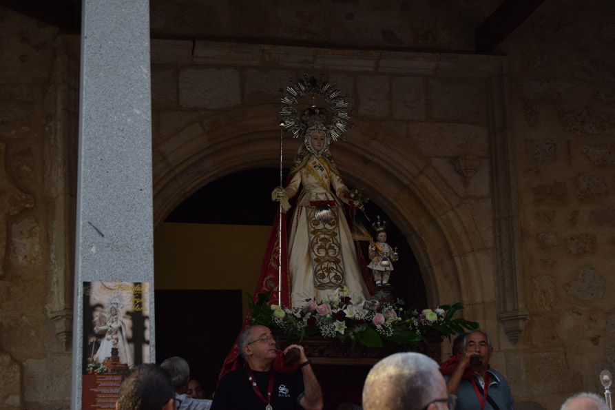 Zamora honra a su Patrona por las calles de la capital (19)