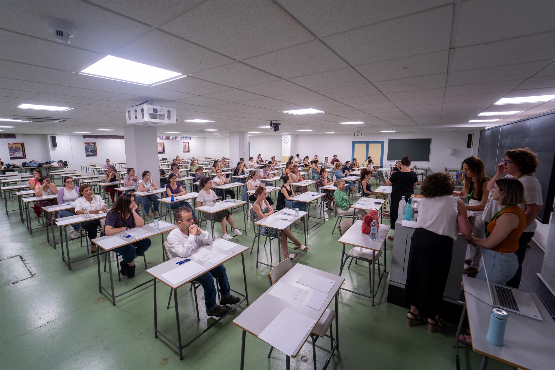 Un aula donde se realizan oposiciones. Francisco J. Olmo - Europa Press. Archivo.