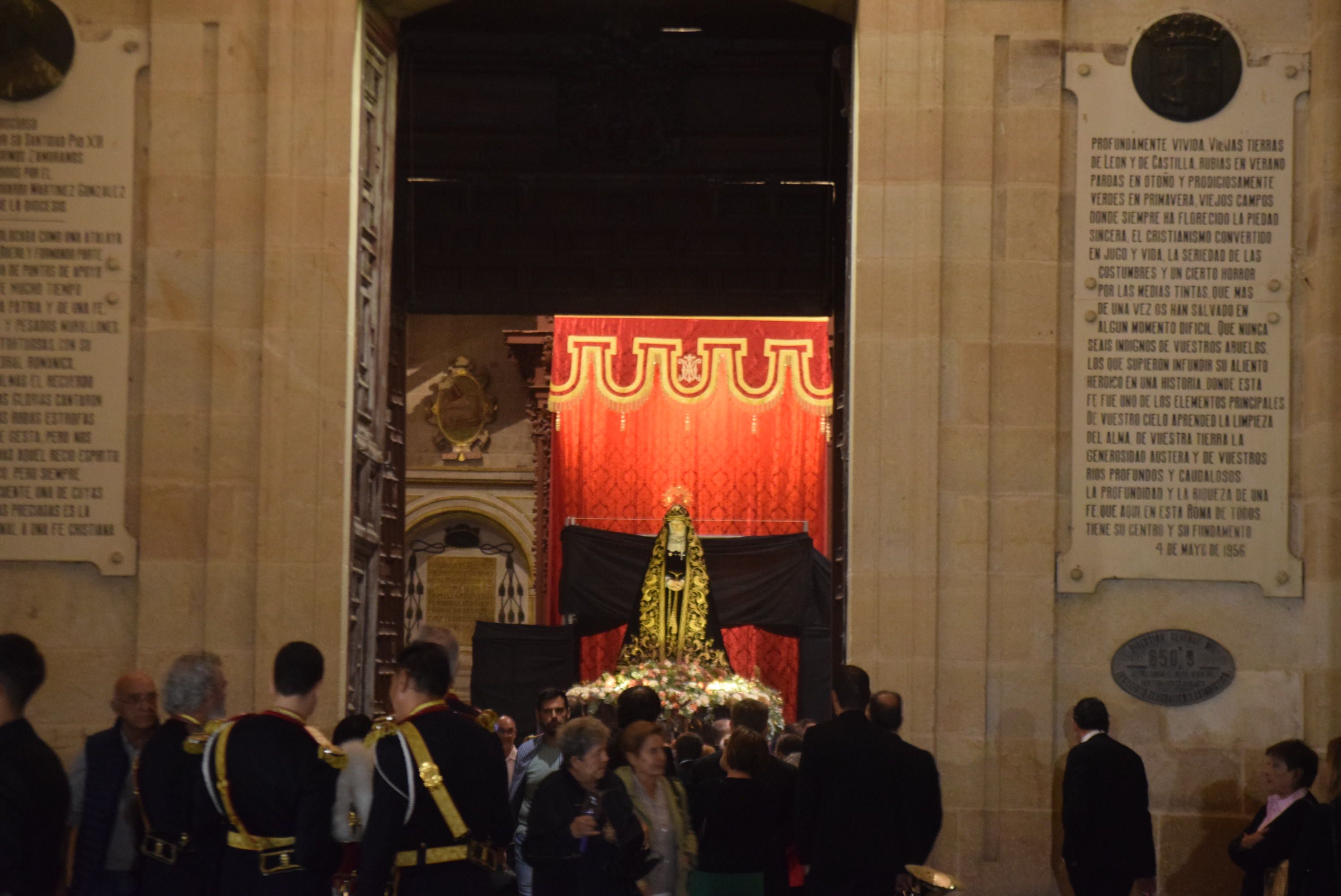 Procesión extraordinaria de La Soledad (1)