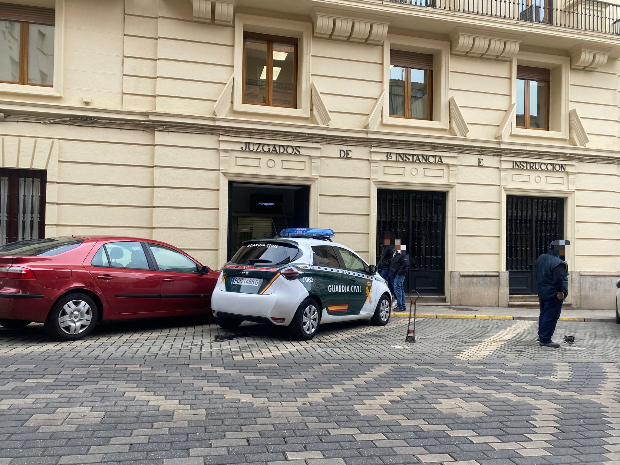 Guardia Civil en el Juzgado de Zamora