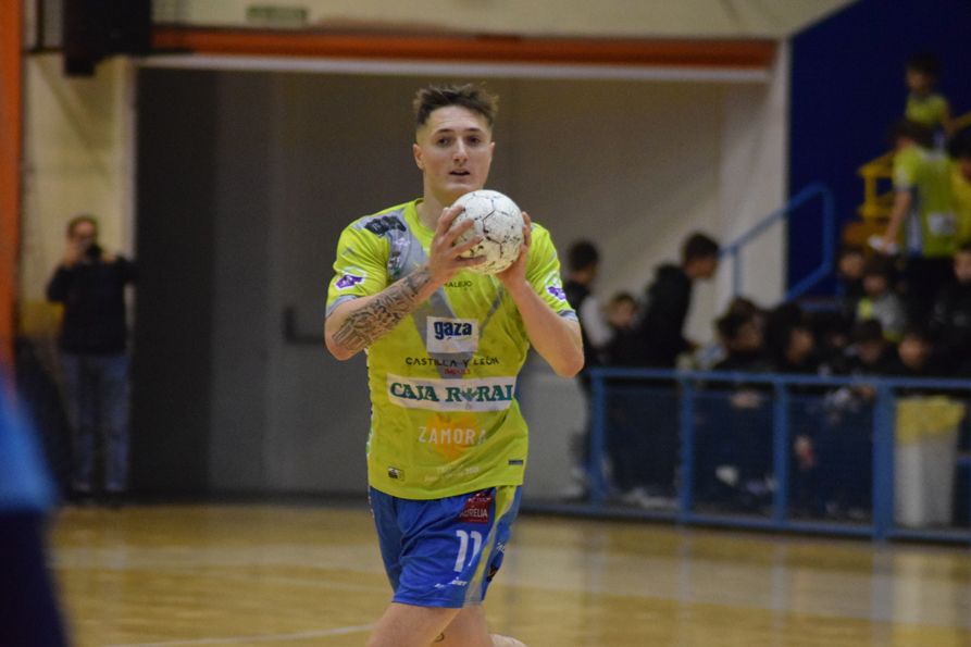 Guillermo Medina, jugador del Balonmano Zamora. 