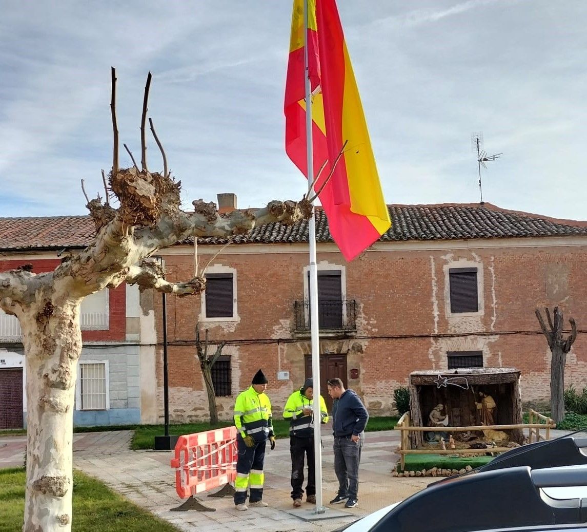 Villanueva del Campo ultima preparativos para el Día de la Constitución.