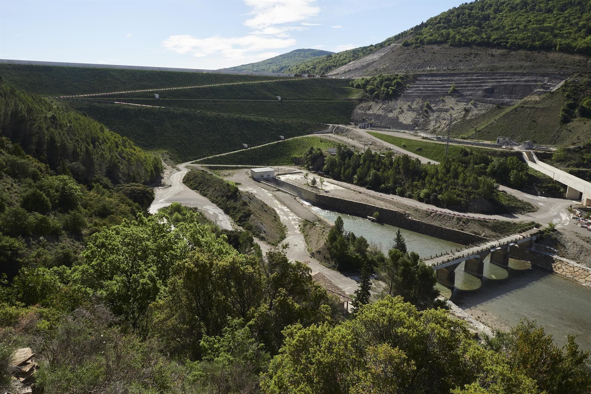 Vista del pantano de Yesa, a 27 de abril de 2023, en Yesa, Navarra (España).   Eduardo Sanz   Europa Press   Archivo