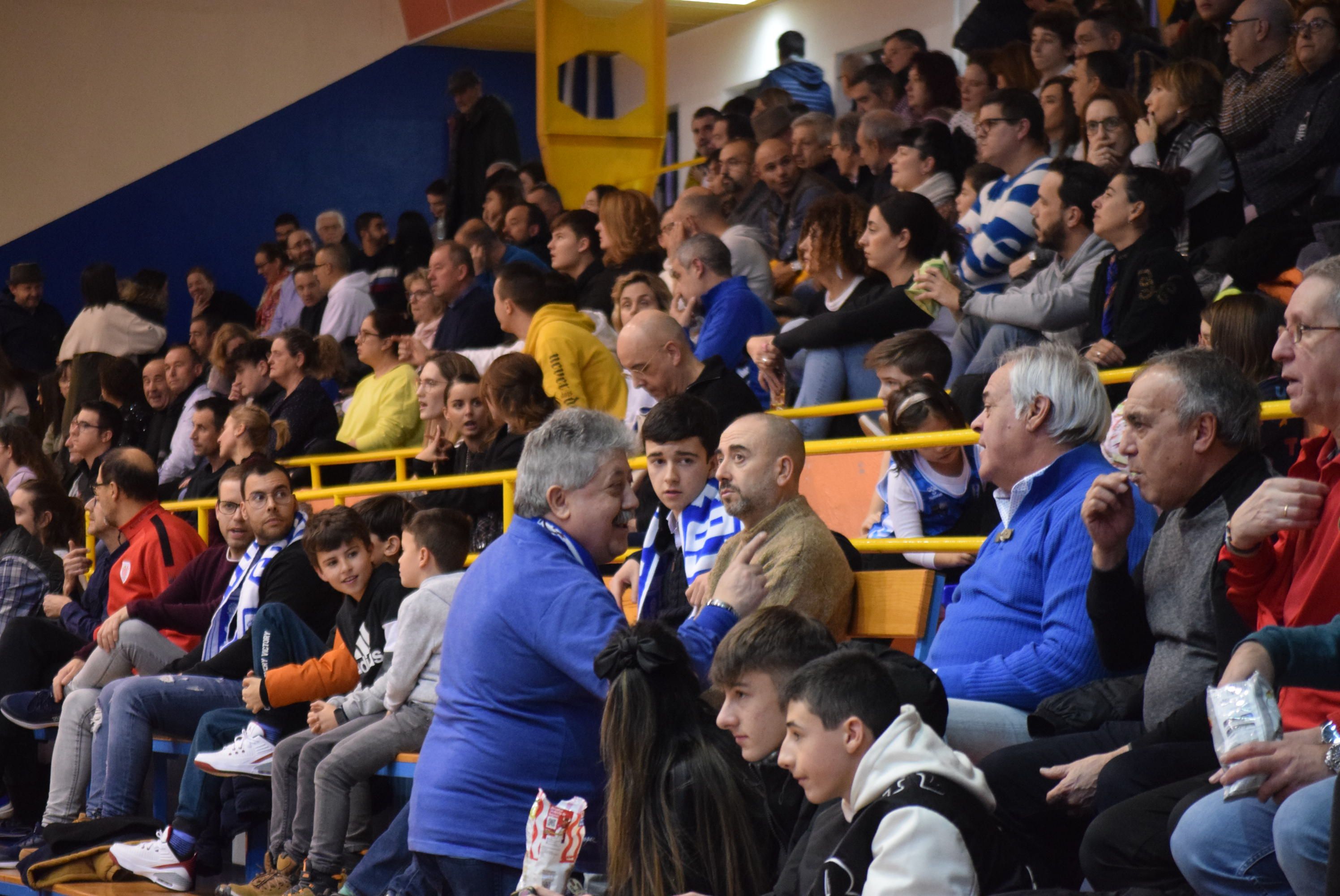 Afición del CB Zamora ante Zornotza. Archivo.