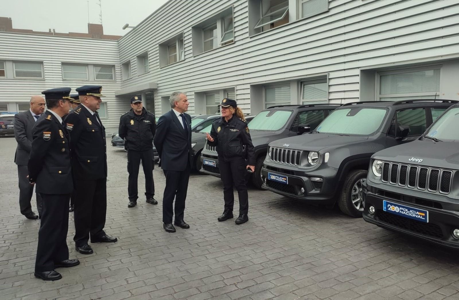 Nuevos vehículos de la Policía Nacional