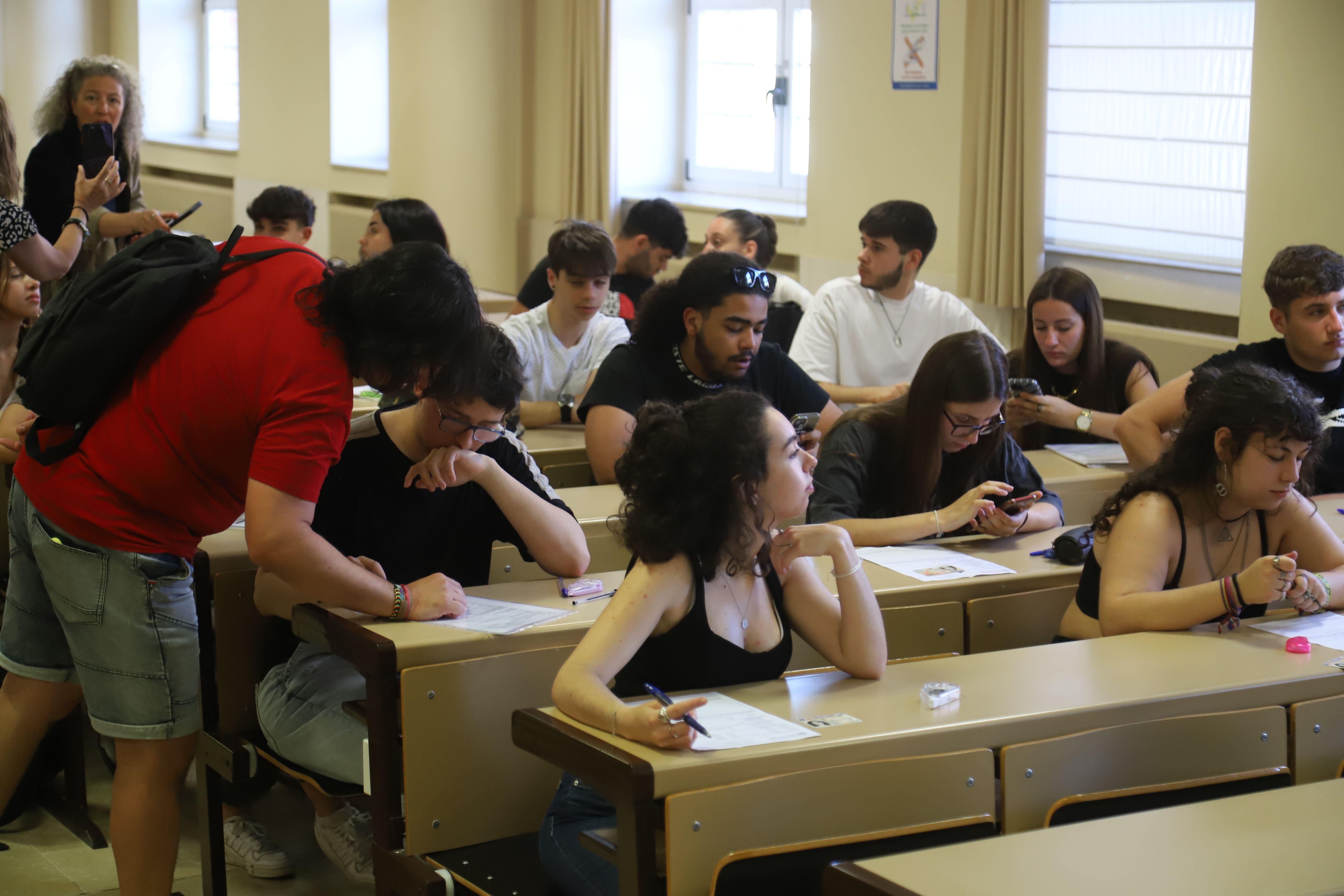 Grupo de jóvenes en la EBAU extraordinaria en Zamora. Fotos: María Lorenzo.