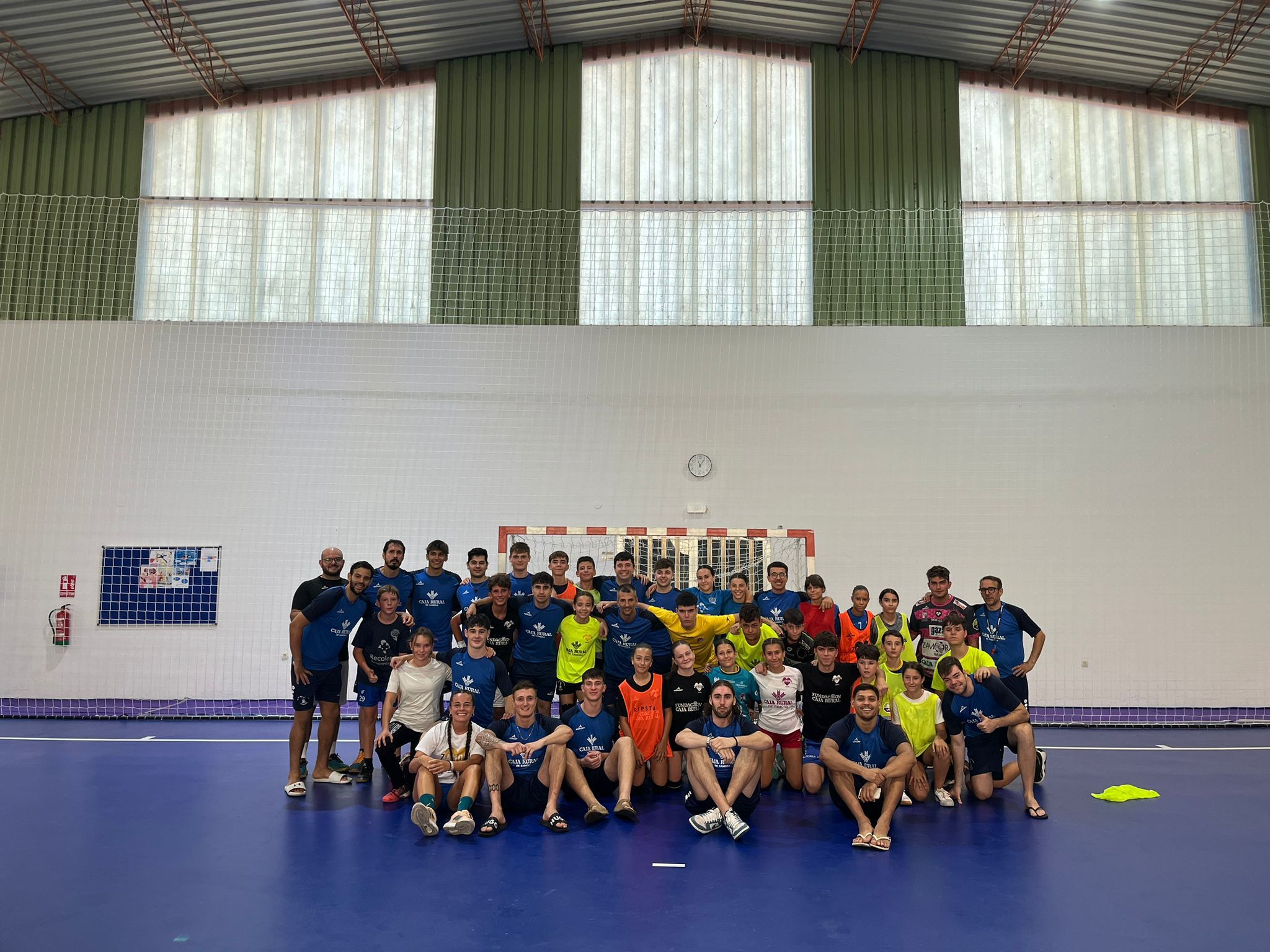 Éxito de participación en una nueva edición del campus del Balonmano Zamora en Sanabria