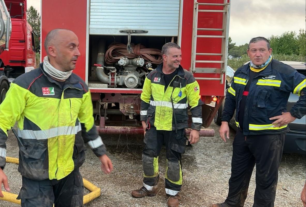 Javier Faúndez con Bomberos.