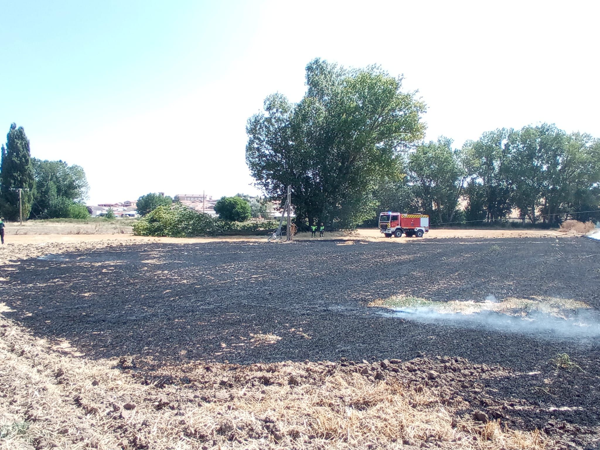 Un incendio entre Peleas de Abajo y Corrales. Archivo