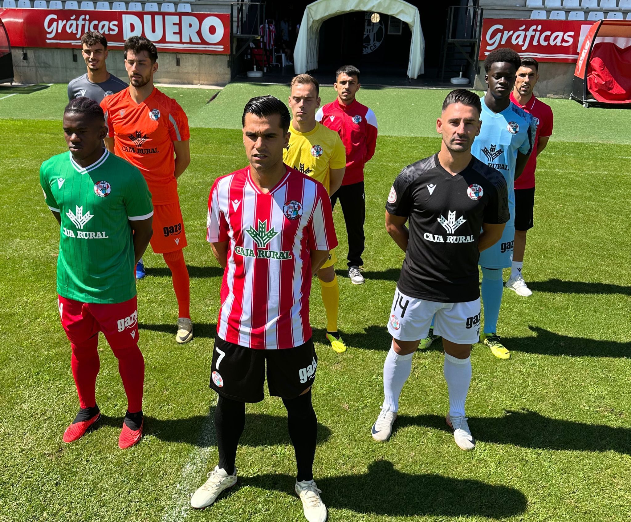 Nuevas equipaciones Zamora CF (2)