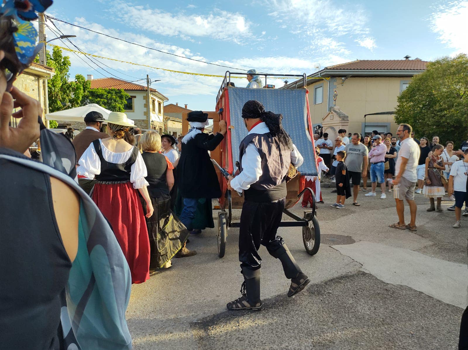 Desfile de disfraces en San Marcial 