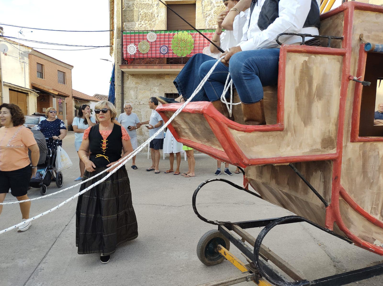 Desfile de disfraces en San Marcial 