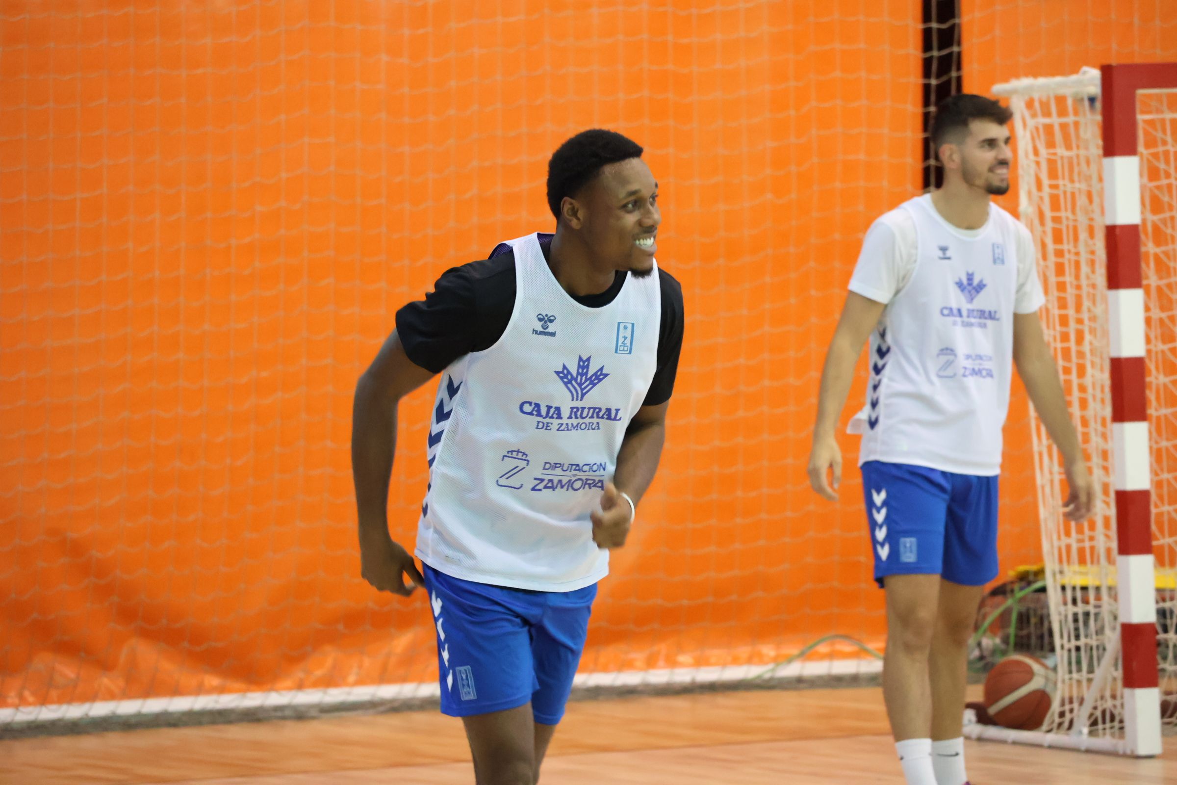 JP Powell en el primer entrenamiento del CB Zamora 2024 2025.