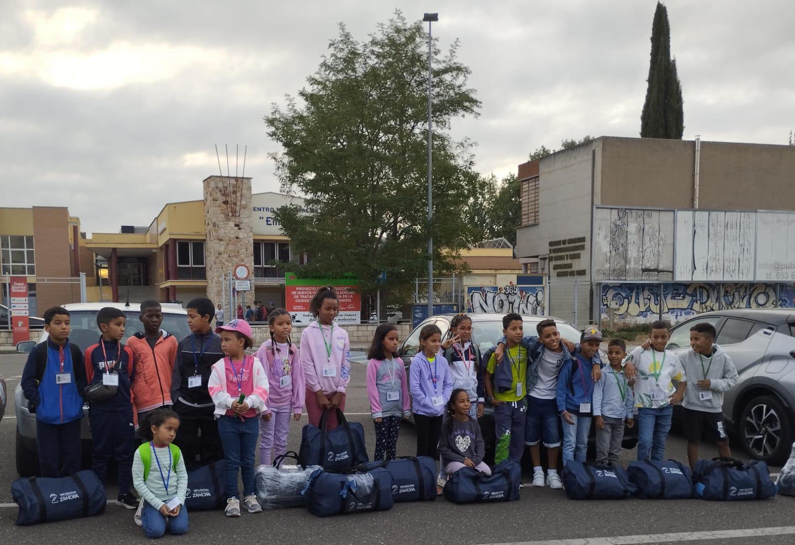 La Diputación despide a 25 niños saharuis que han disfrutado de su verano en Zamora con el programa 'Vacaciones en Paz'