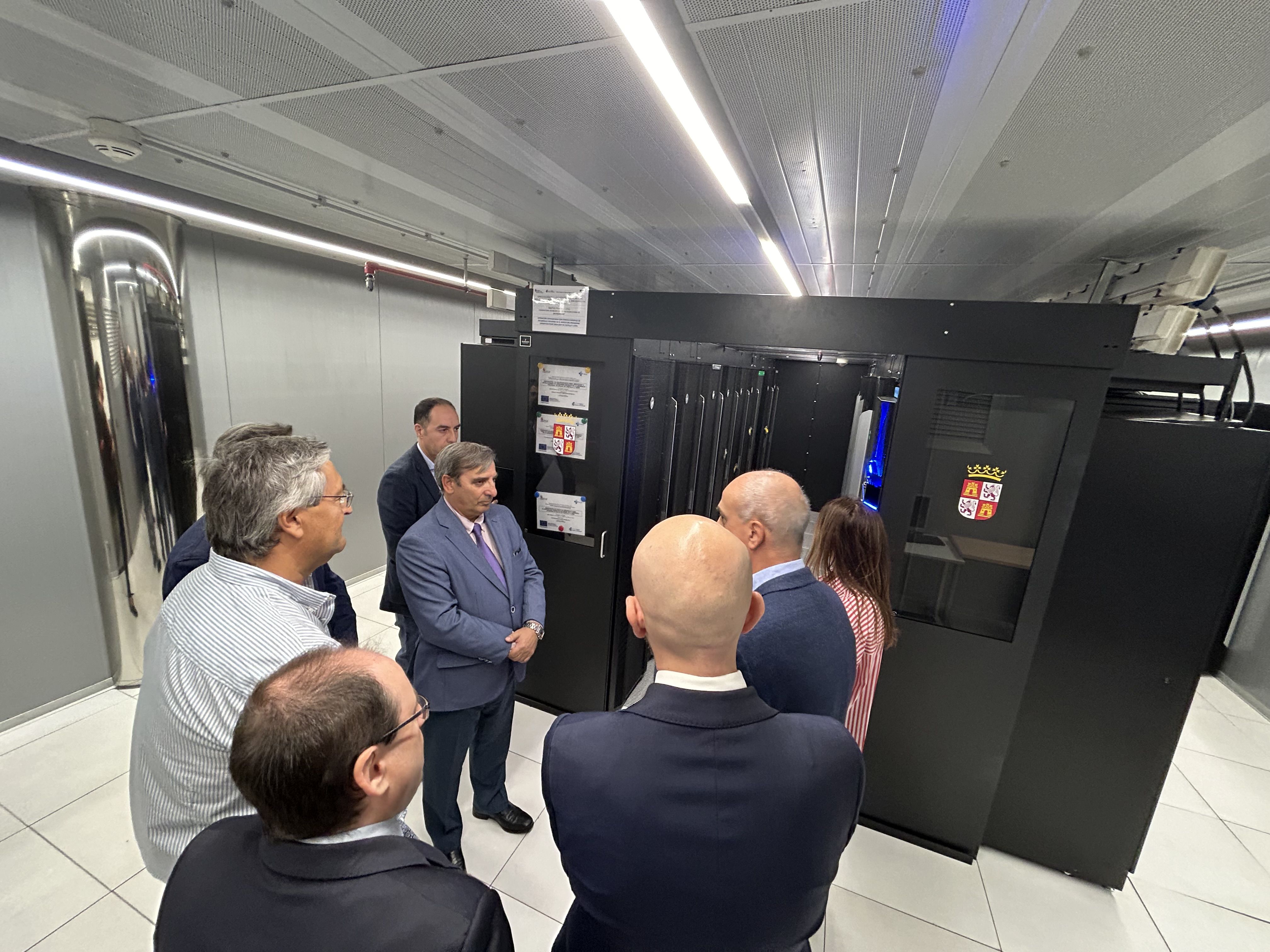 El consejero de Movilidad y Transformación Digital, José Luis Sanz Merino, visita el Centro de Proceso de Datos. Junta de Castilla y León