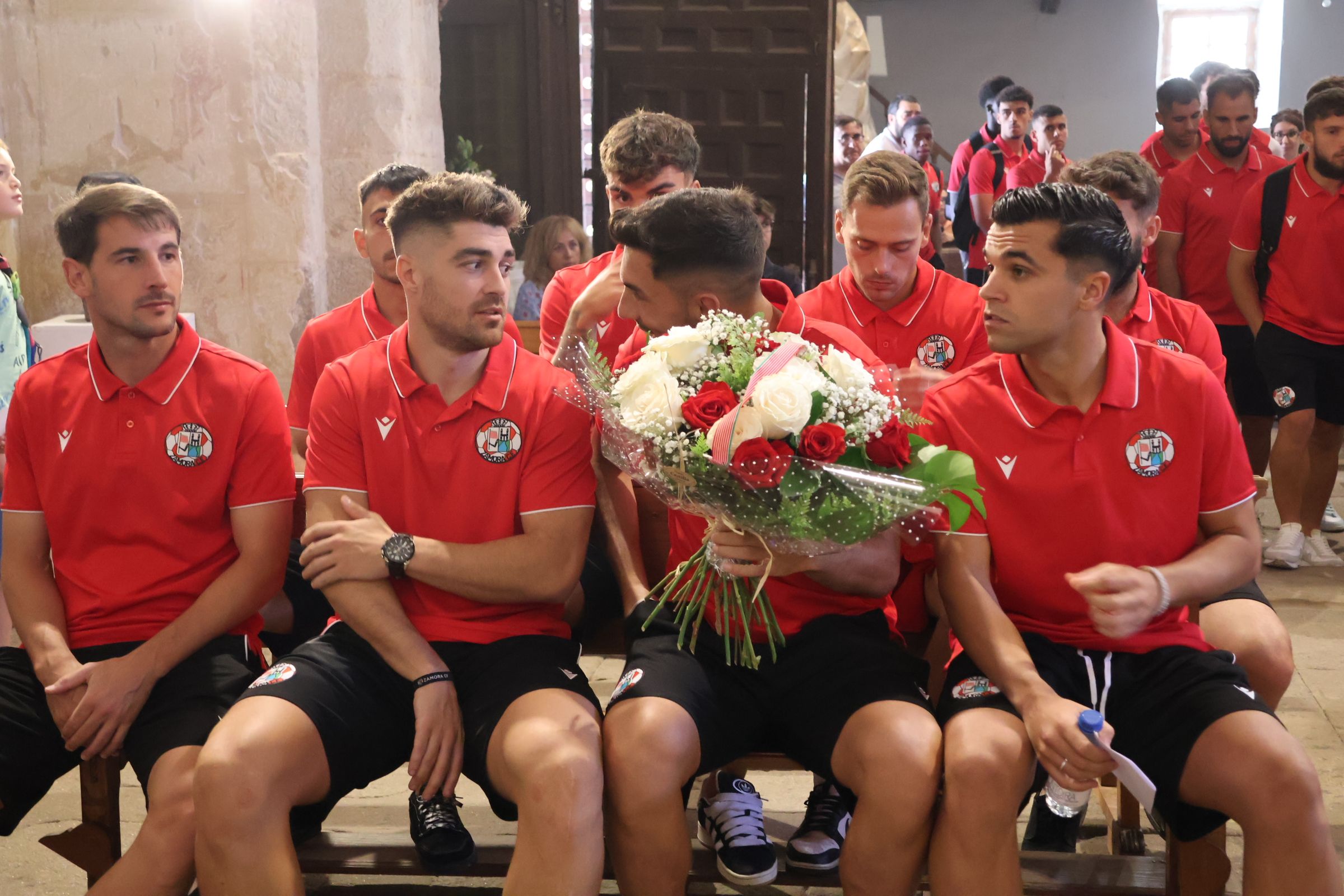 Ofrenda florar del Zamora CF