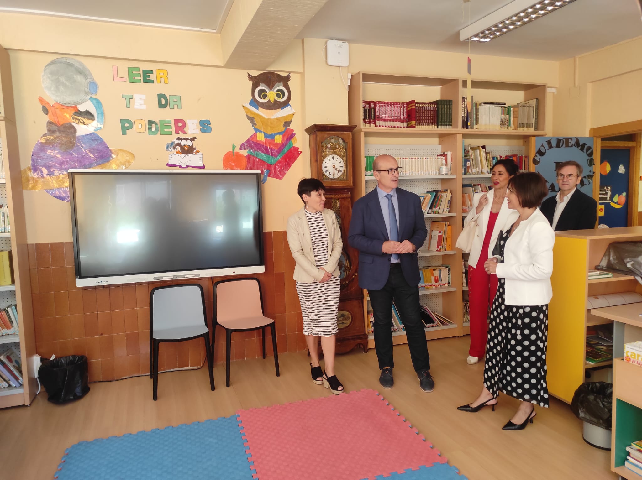 Fernando Prada en la vuelta al cole en el Colegio Obispo Nieto