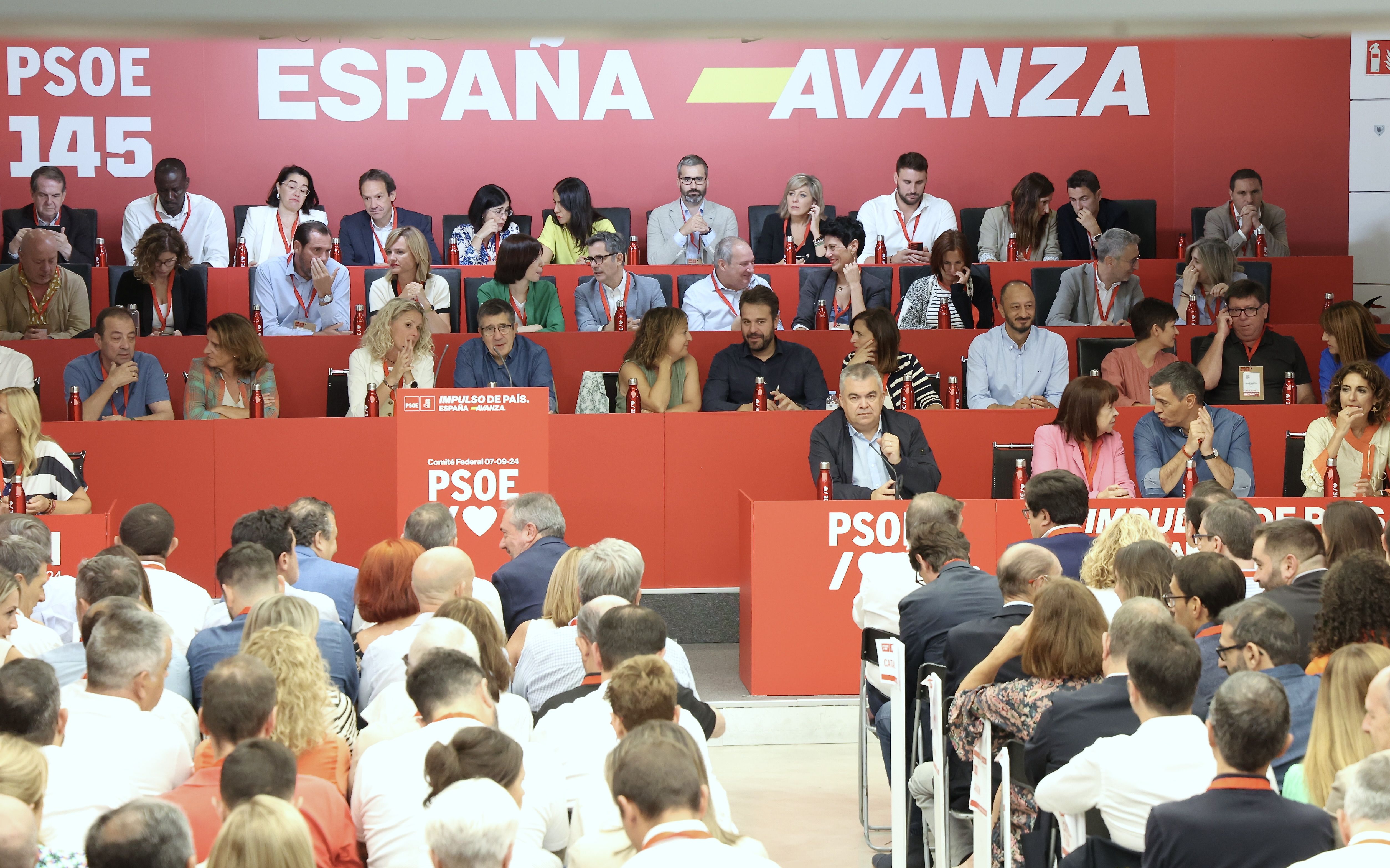 Sánchez defiende una España federal y que las autonomías recauden más impuestos