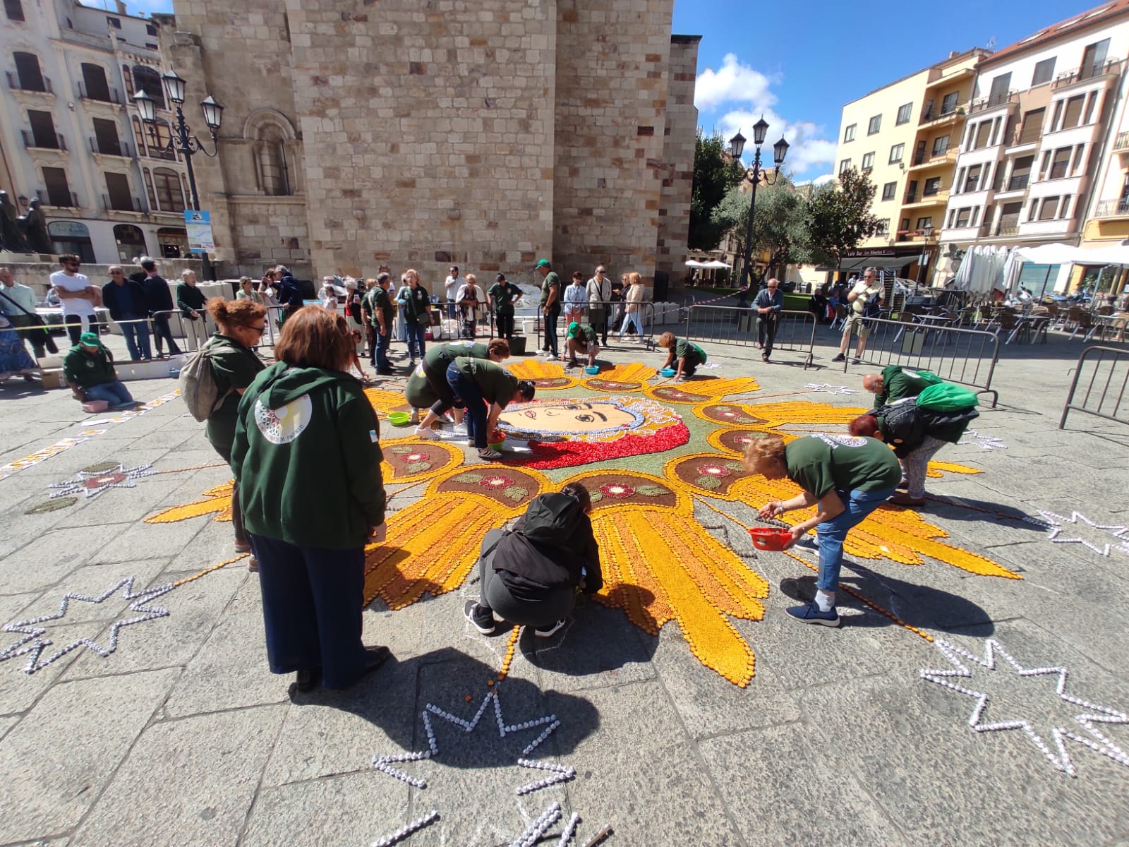 Alfombra floral a la Virgen de la Concha 2024