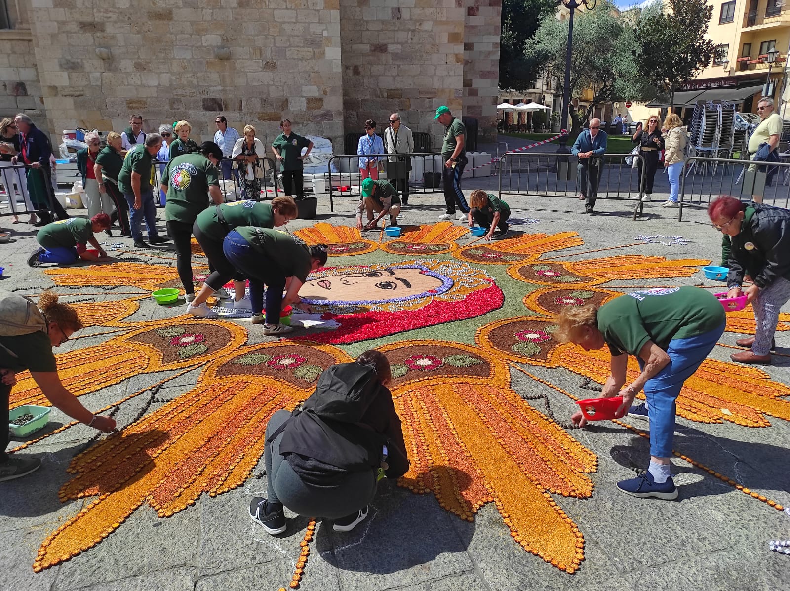 Alfombra floral a la Virgen de la Concha 2024