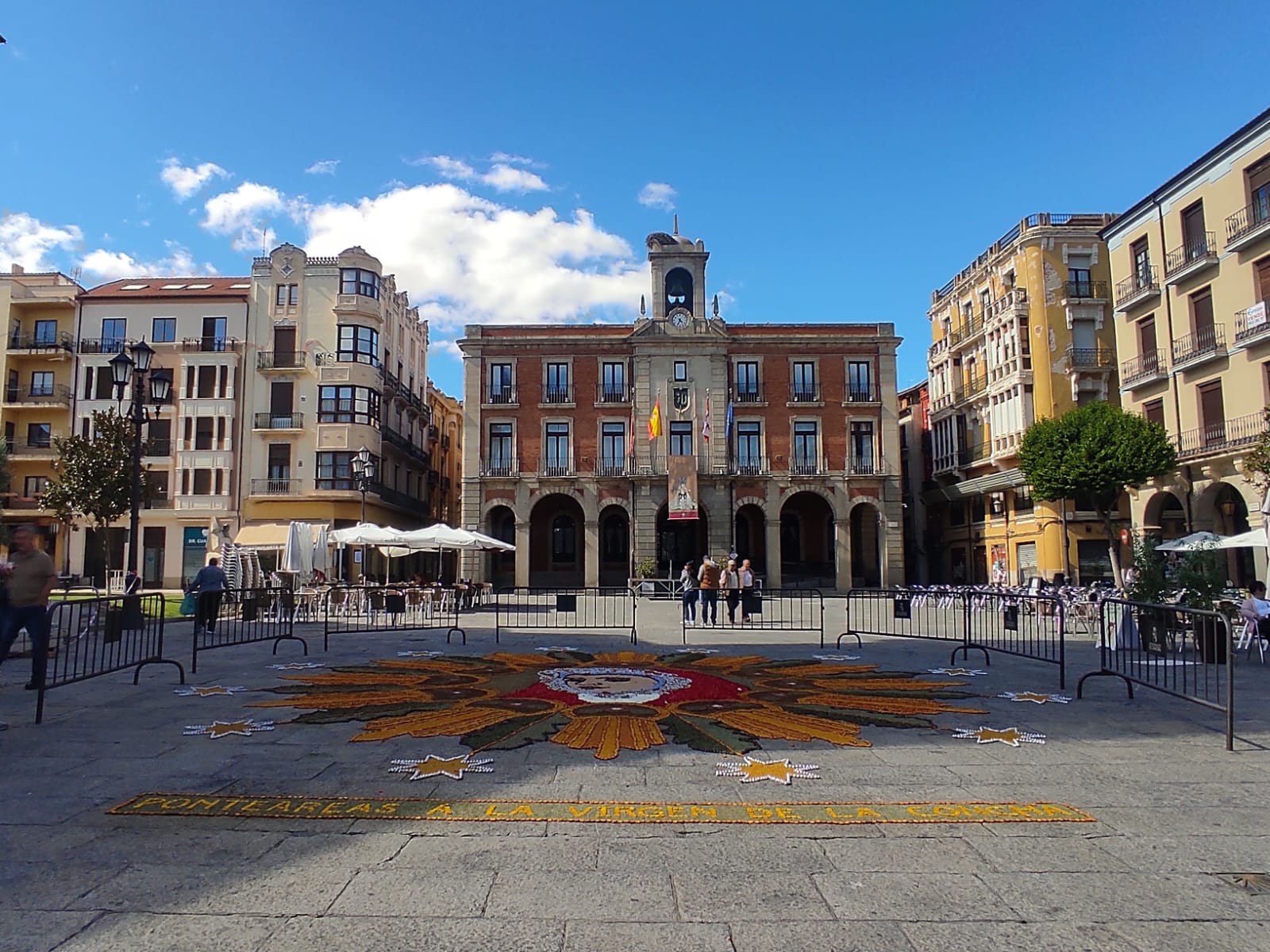 Alfombra floral a la Virgen de la Concha 2024