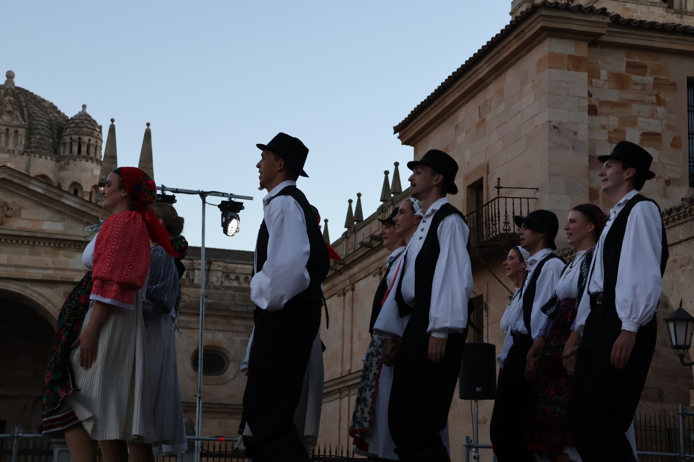 II Gala Festival Internacional de Folklore (27)