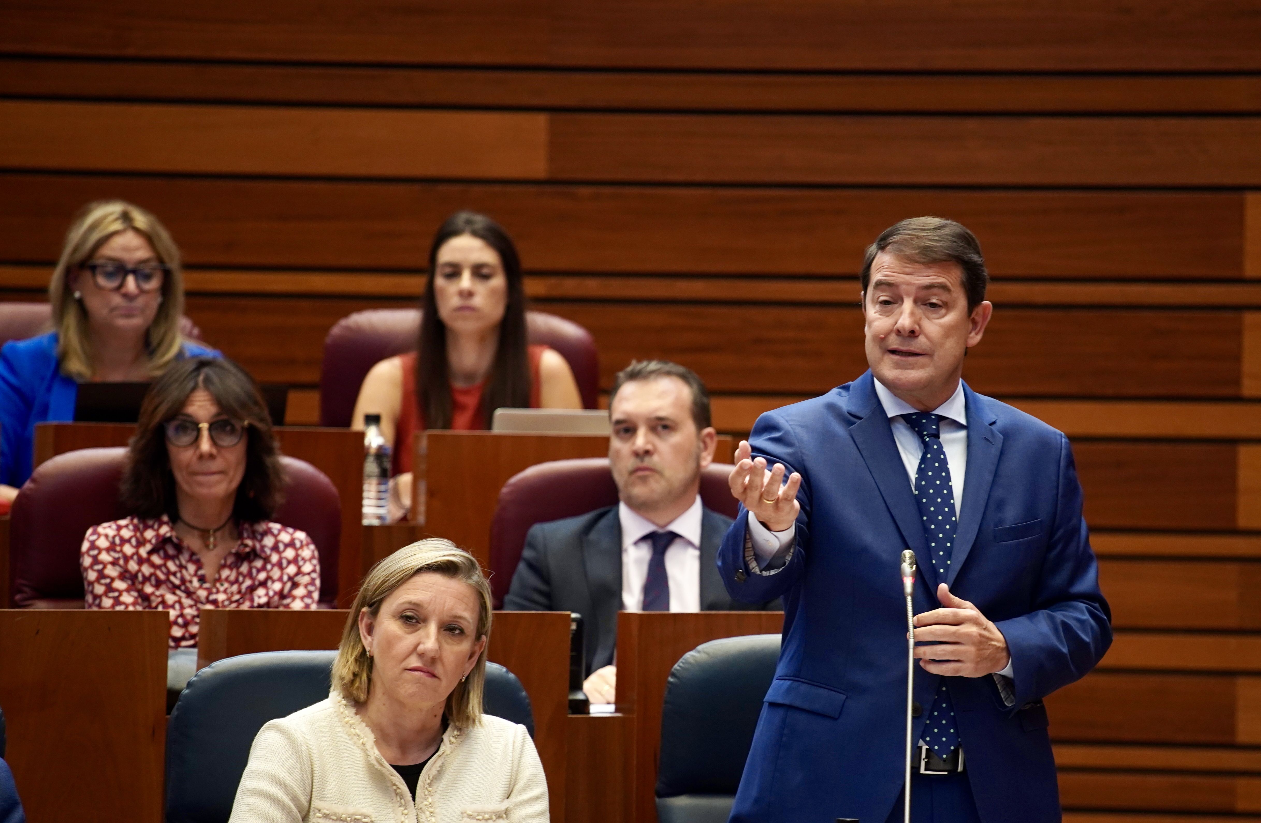 El presidente de la Junta, Alfonso Fernández Mañueco, en el pleno de las cortes de Castilla y León – Miriam Chacón- Ical