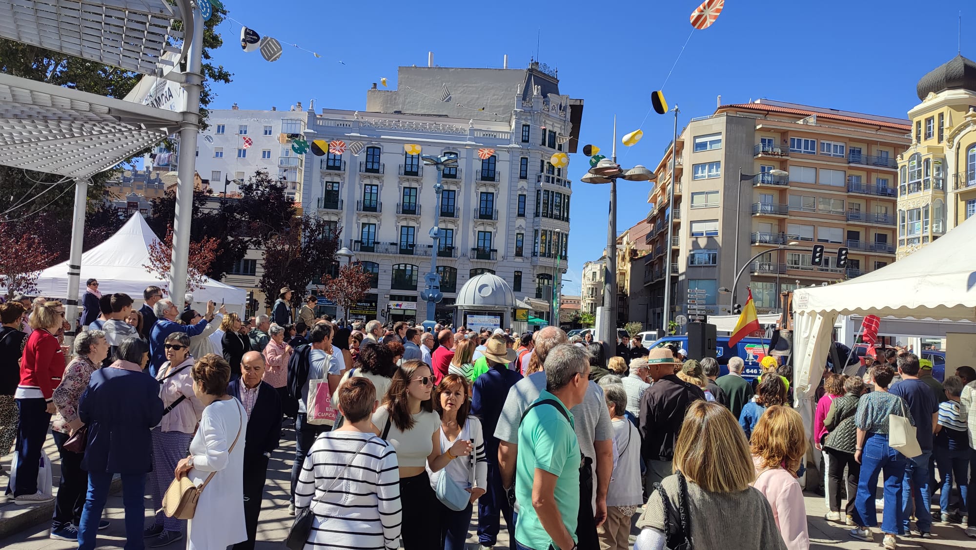 Los campaneros zamoranos muestran la tradición en Fromago