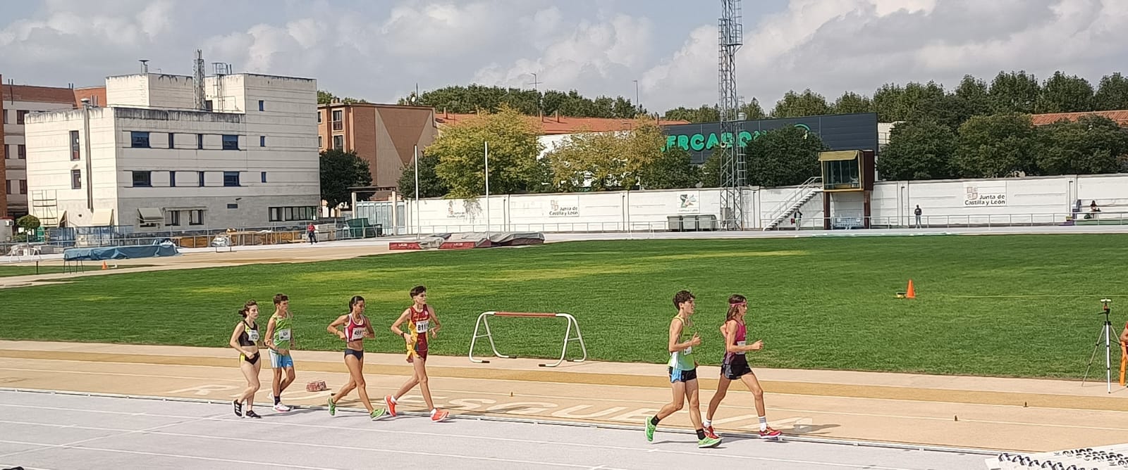 Ivan Bueno Vazquez en los primeros compases de los 3 km marcha