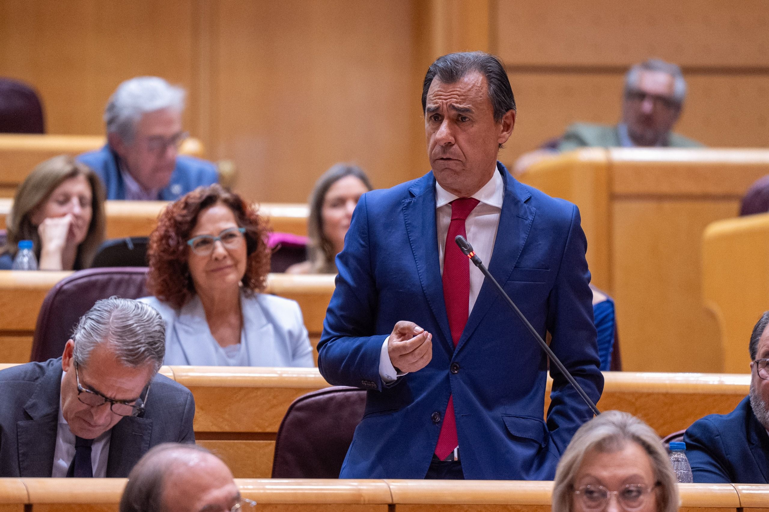 Martínez - Maíllo durante su intervención en la sesión de control al Gobierno