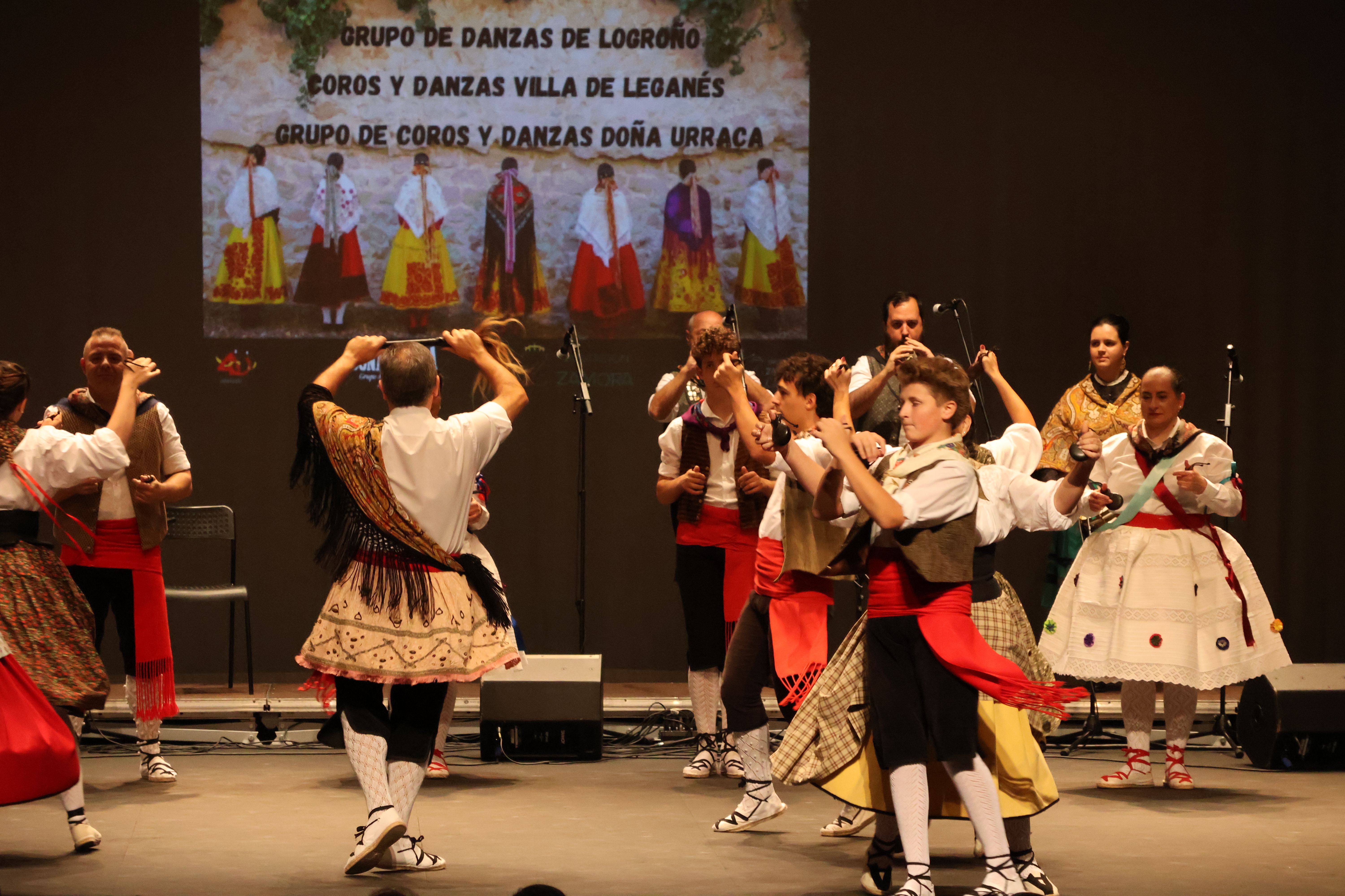 Festival Nacional de Folklore Doña Urraca 