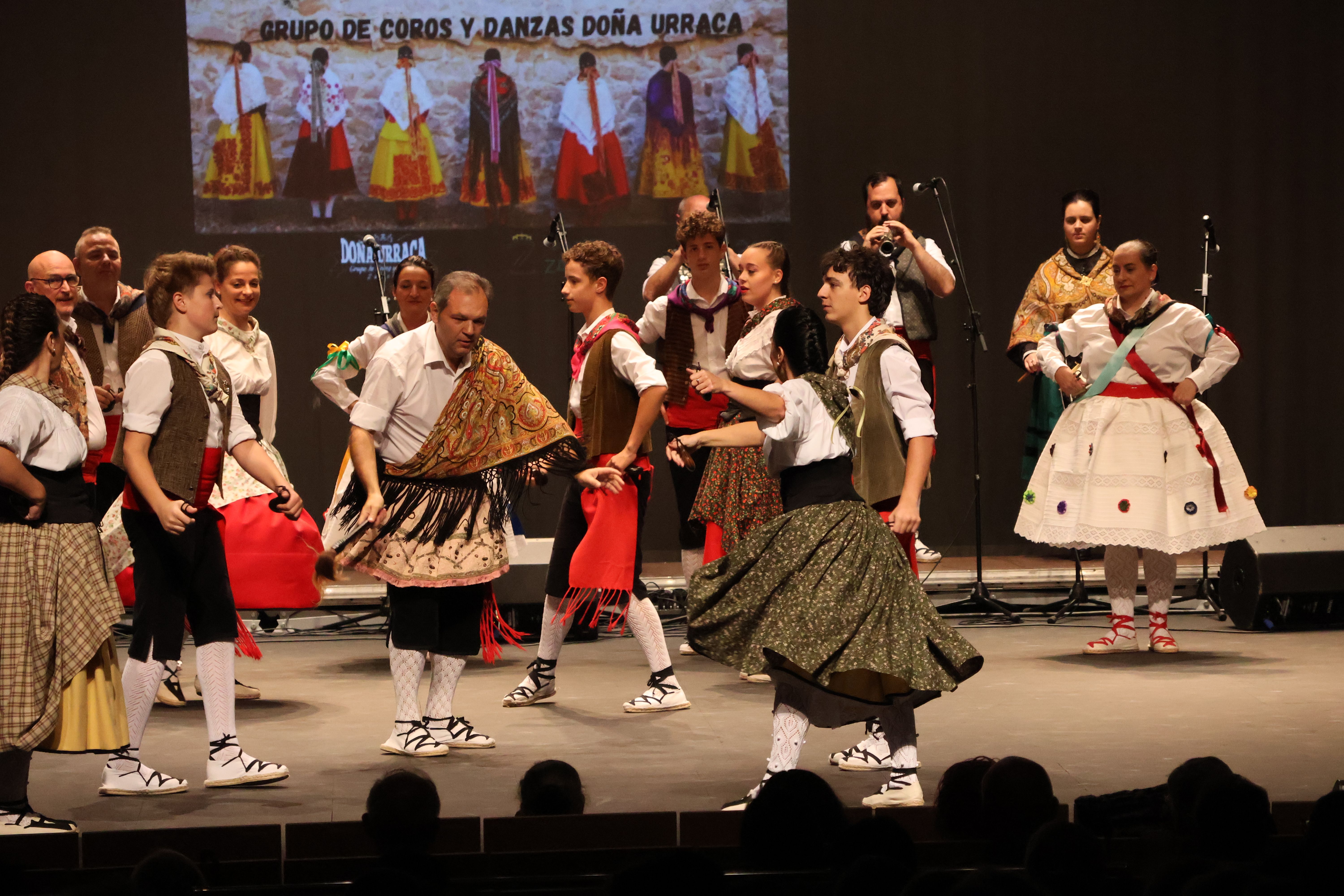 Festival Nacional de Folklore Doña Urraca 