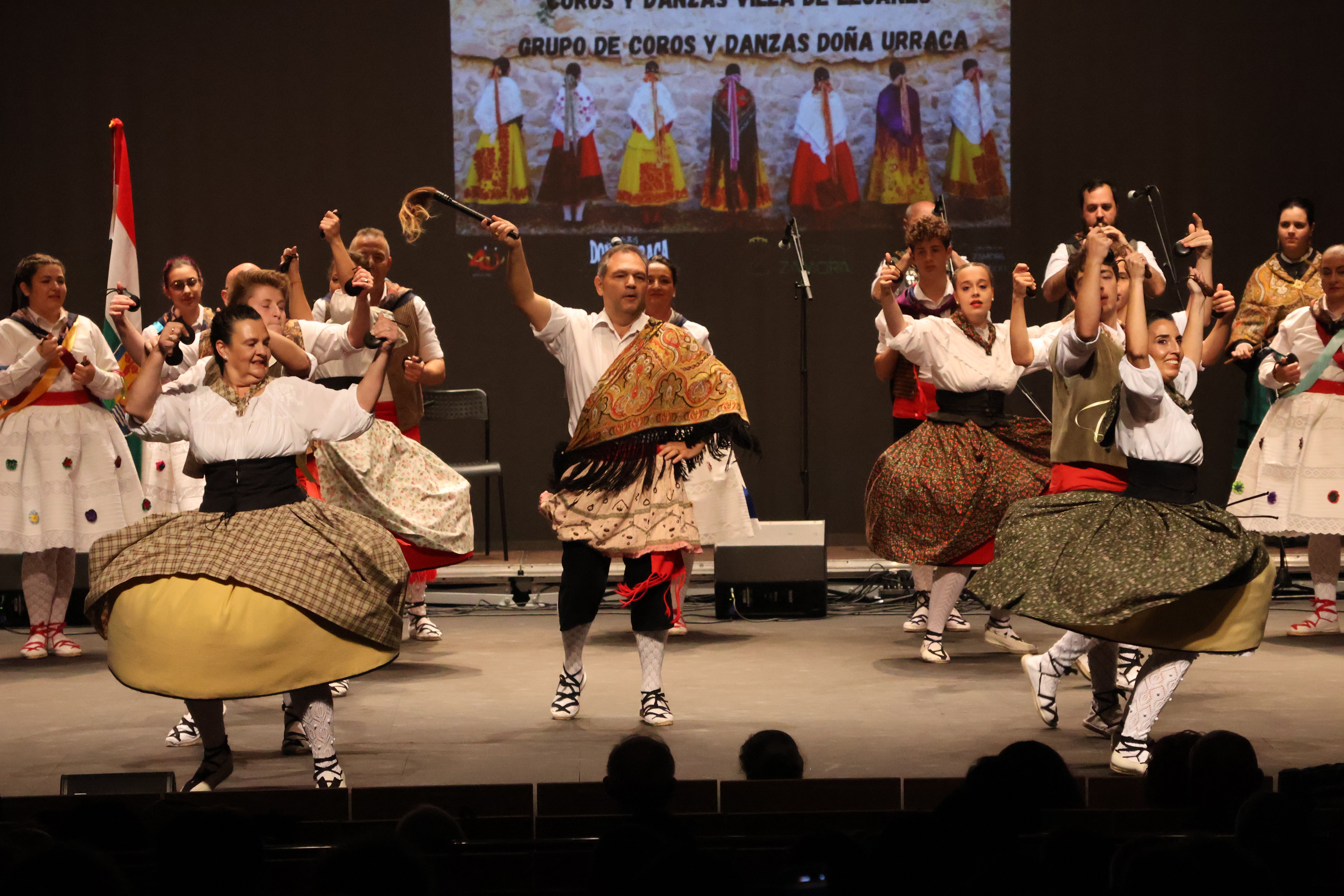 Festival Nacional de Folklore Doña Urraca 