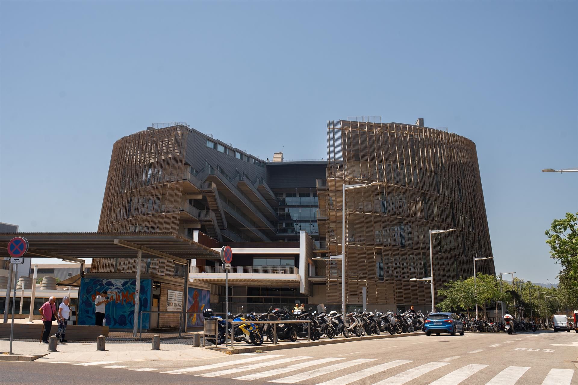 Fachada del edificio del Parque de Recerca Biomédica de Barcelona (PRBB), a 11 de julio de 2024, en Barcelona, con centros como el ISGlobal - David Zorrakino - Europa Press - Archivo