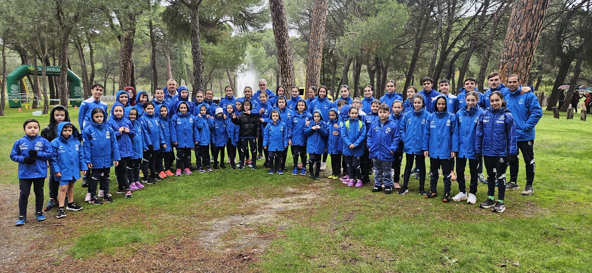 Club Benavente Atletismo en el Bosque de Valorio. I Jornadas Juegos Escolares. Archivo