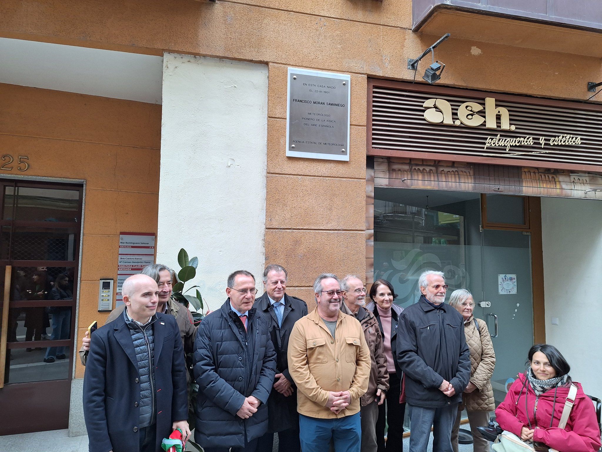 Inauguración de la placa en homenaje a Francisco Morán Samaniego, meteorólogo zamorano pionero de la física del aire española.