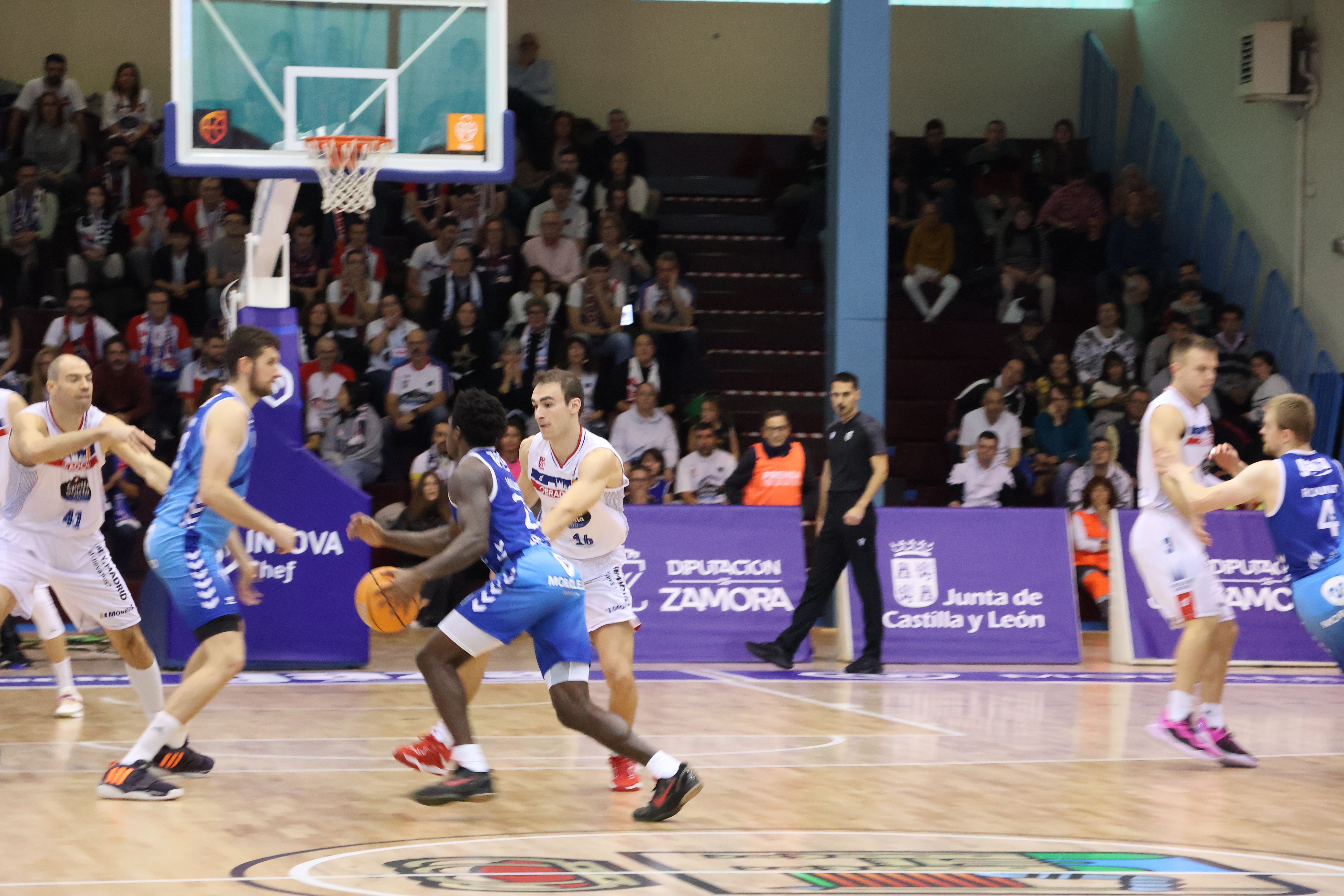 CB Zamora-Monbus Obradoiro