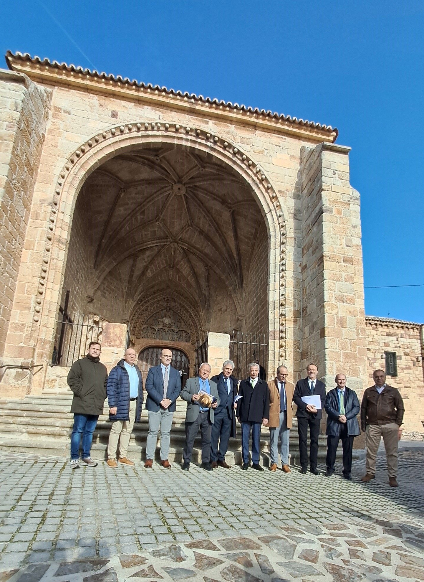 Visita a la iglesia de Santa María la Real, en la localidad zamorana de La Hiniesta